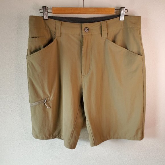 Other - khaki shorts 34 mens